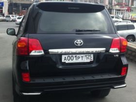 Машина губернатора. Фото с сайта primamedia.ru Машина губернатора. Фото с сайта primamedia.ru